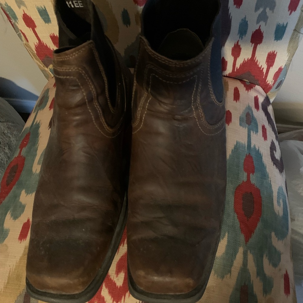 Mens Ariat boots